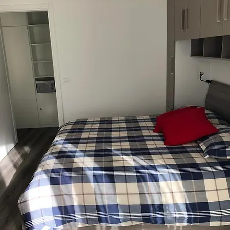 Wally's House Санремо